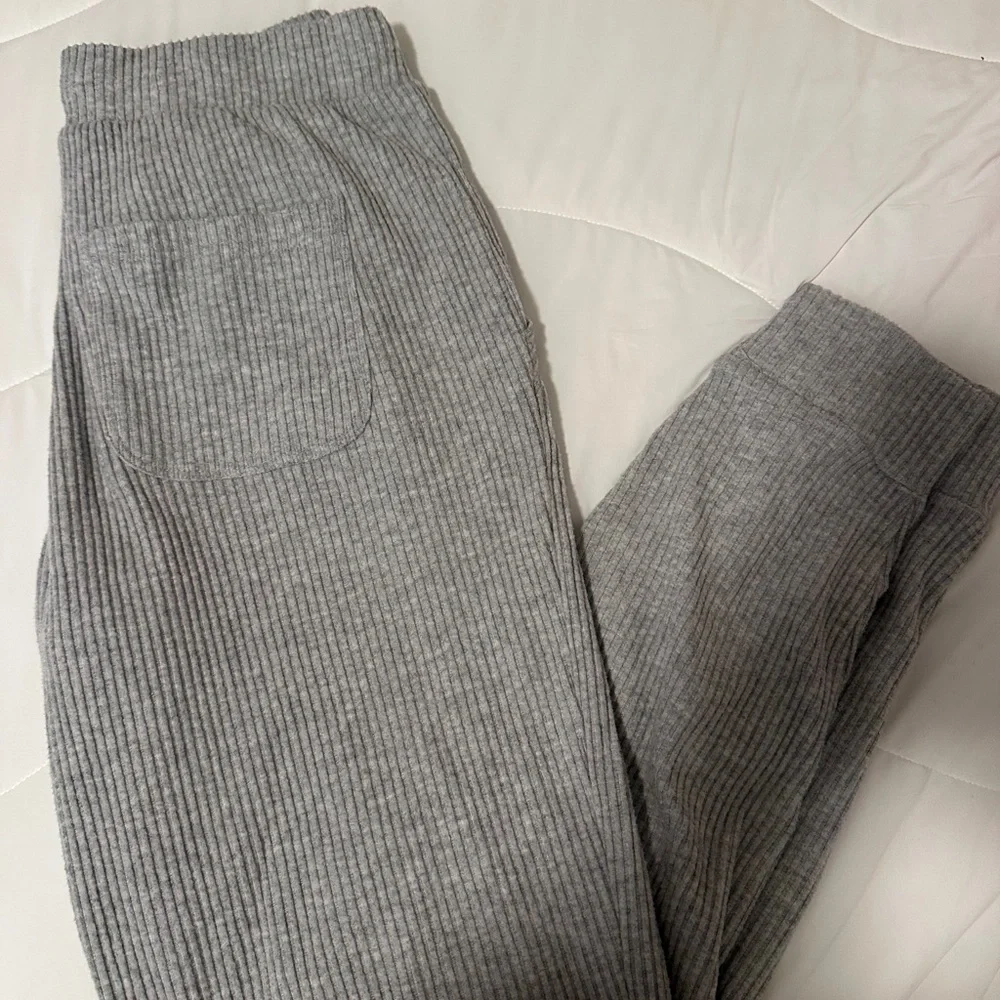Alo heather Gray Muse Sweatpants - Picture 6 of 6
